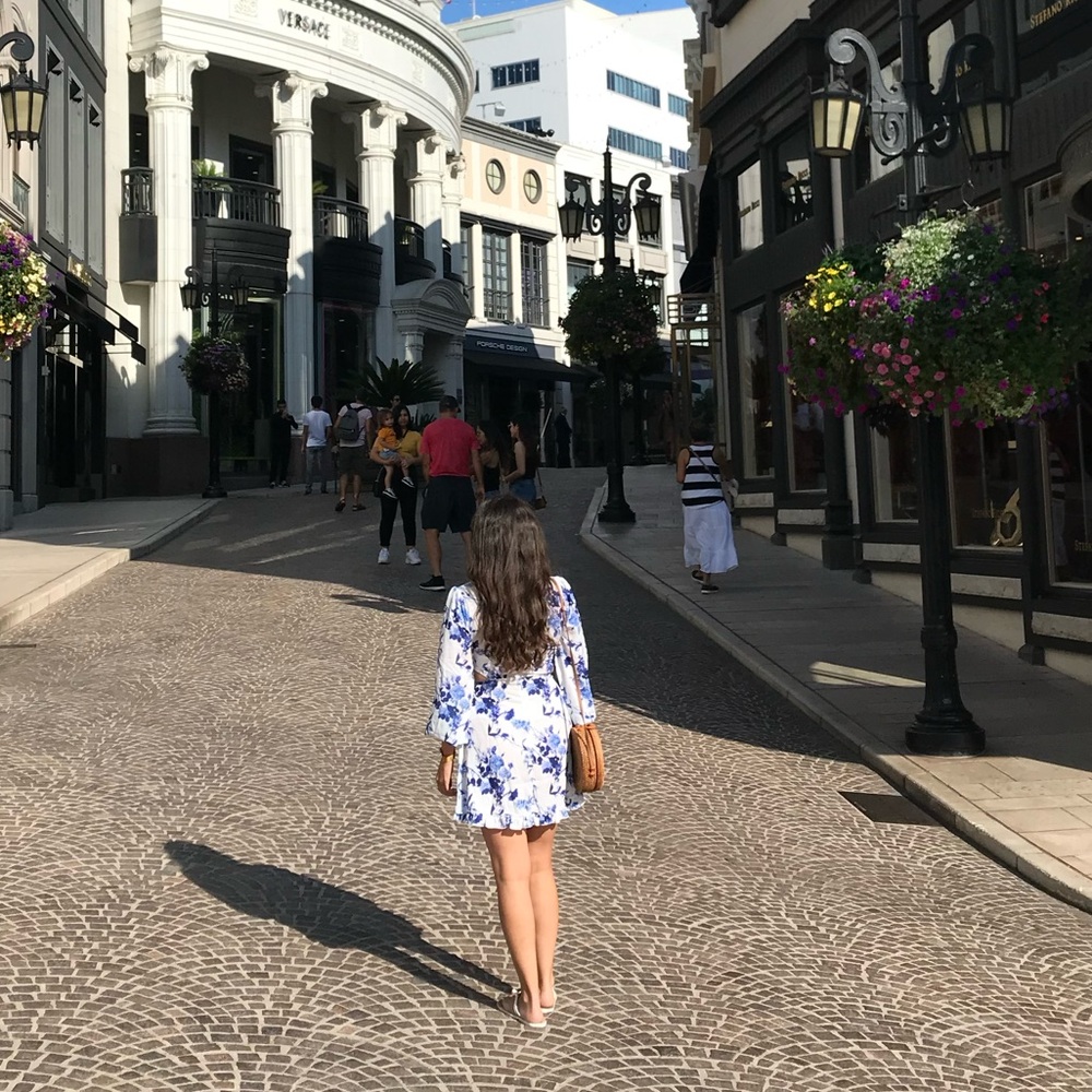 Long sleeve dress with cutouts